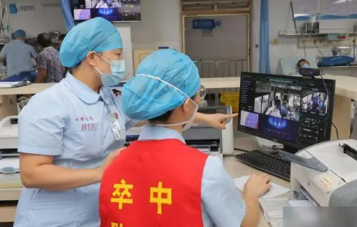 中央监护/智能监护天荣医疗创新“5G＋智慧急救”模式，实现生命救援“快接、快诊、快医”