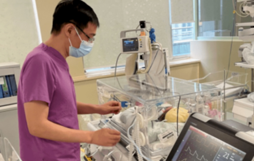 急救车载监护/新生儿监护-天荣医疗行走的NICU！出生3个小时紧急转运！