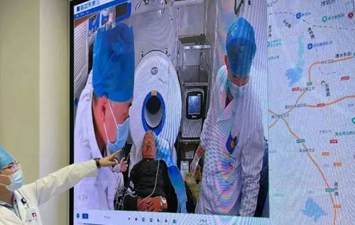 中央监护/5G急诊急救天荣医疗-5G加速度，上车即入院！