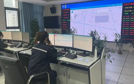 急诊急救大平台/智慧急救云天荣医疗-5G智慧急救车为急症患者生命保驾护航！