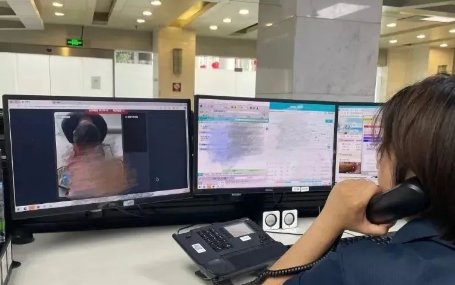 5G音视频远程会诊/急救车载监护仪天荣医疗-苏州持续完善智慧急救体系！