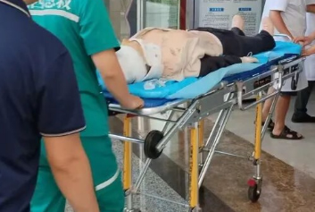 智慧急救系统/5G智慧型救护车天荣医疗-5G急诊急救为保靖心梗患者打通生命绿色通道