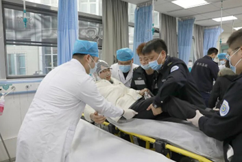 院前急救电子病历/急诊急救信息化系统天荣医疗-阜阳全市首次实施地面+空中、5G智慧医疗协同应急救援演练