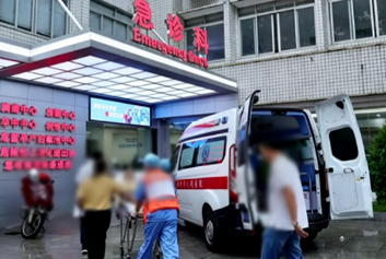 5G应急救援/智慧急救系统天荣医疗-与时间赛跑，为生命提速！5G 智慧急救，开启院前救治新范式